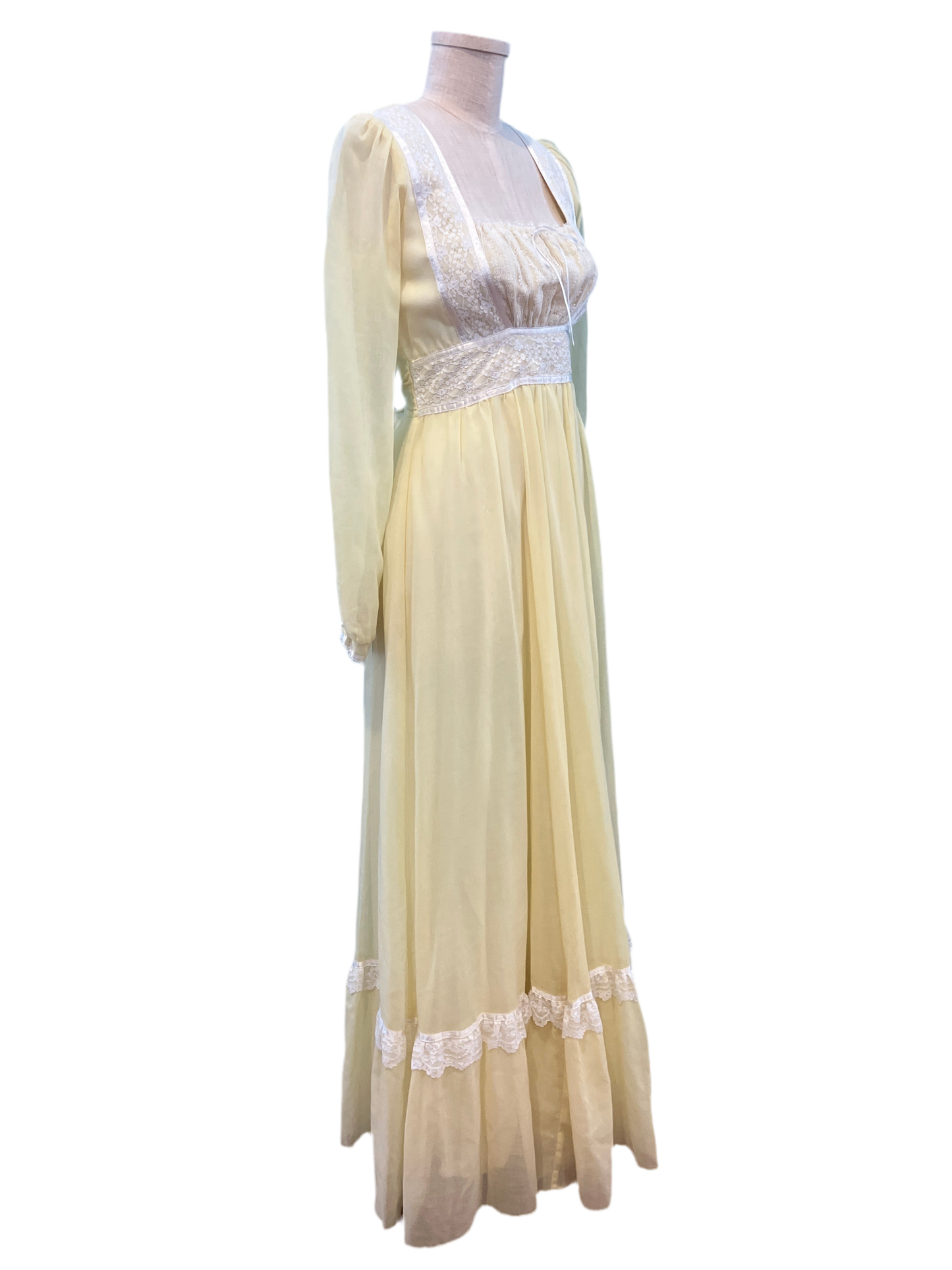 Vintage 1970’s Yellow Gunne Sax Dress