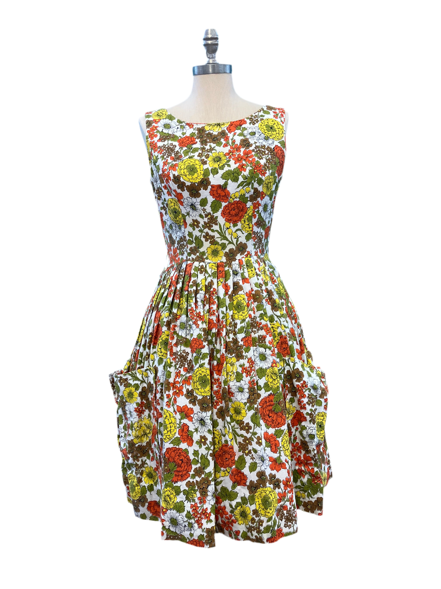Vintage 1960’s Autumn floral Dress w/ front pockets