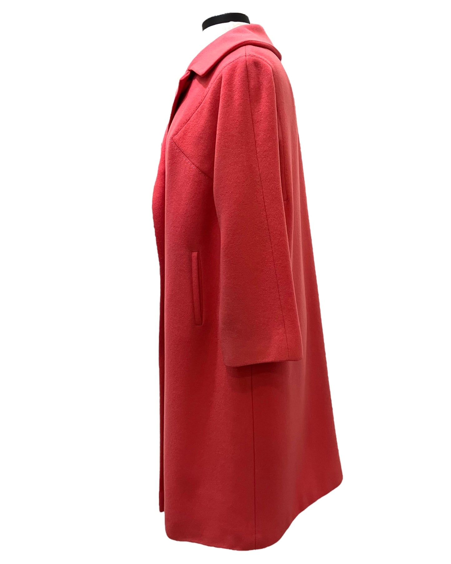 Vintage “Wolf Wile’s” 100% Cashmere Coat Connoisseur Tailored by La Vigna