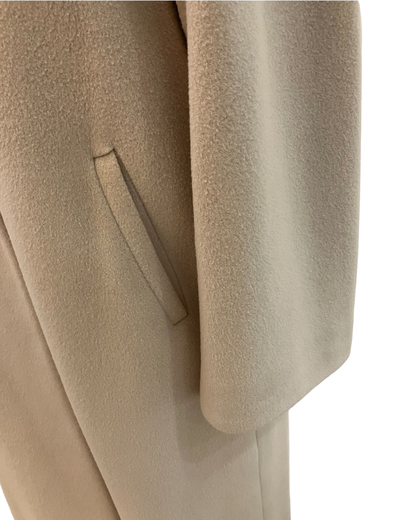100% Cashmere Tan Color Coat With Fur Collar (1960s)