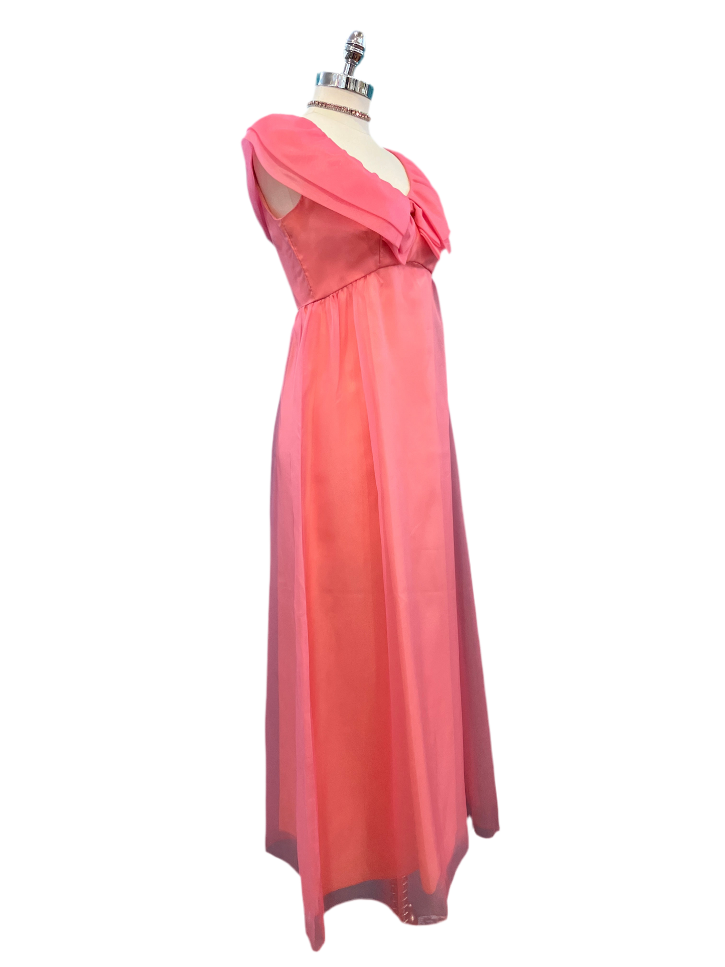 Vintage 1960’s Pink Taffeta Style Satin Dress