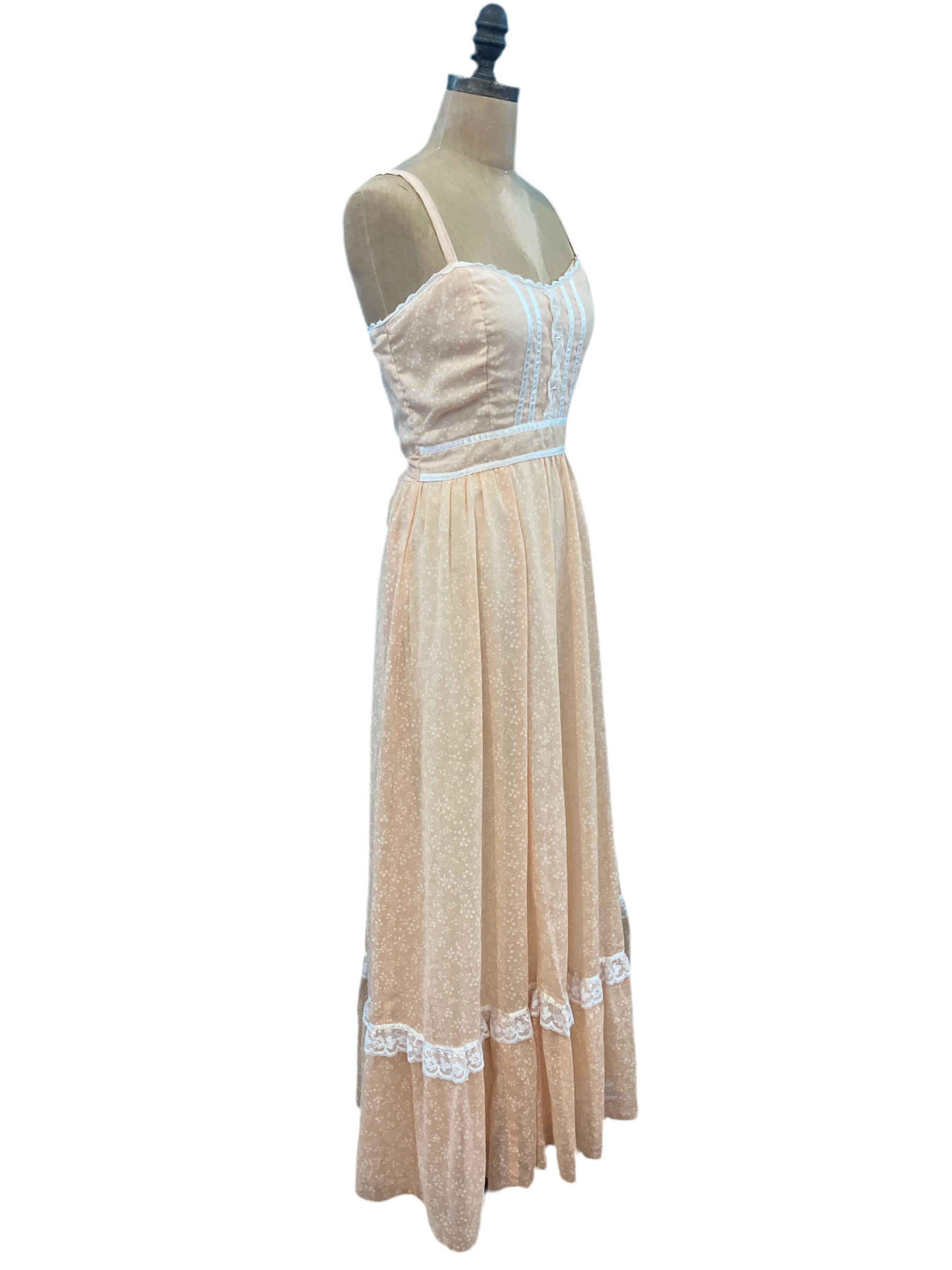 Vintage 1970’s Peach Gunne Sax Dress