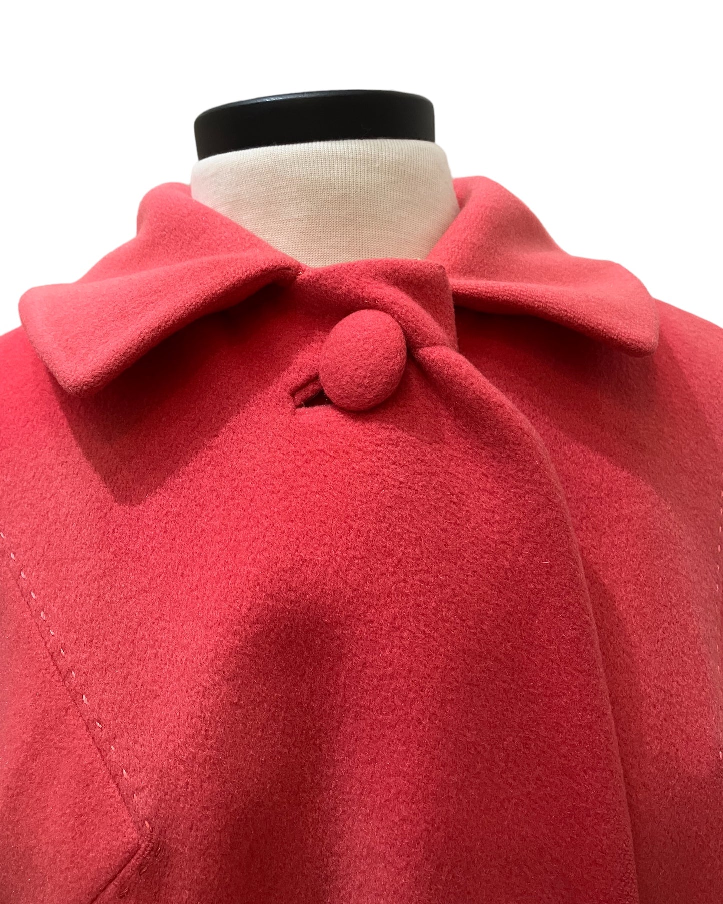 Vintage “Wolf Wile’s” 100% Cashmere Coat Connoisseur Tailored by La Vigna