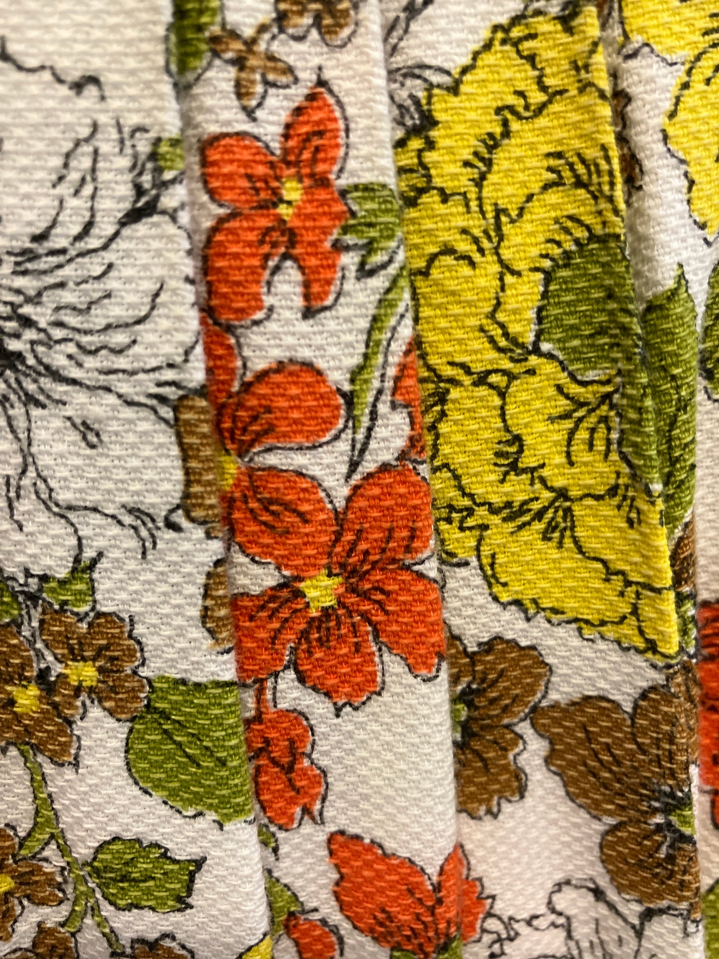 Vintage 1960’s Autumn floral Dress w/ front pockets