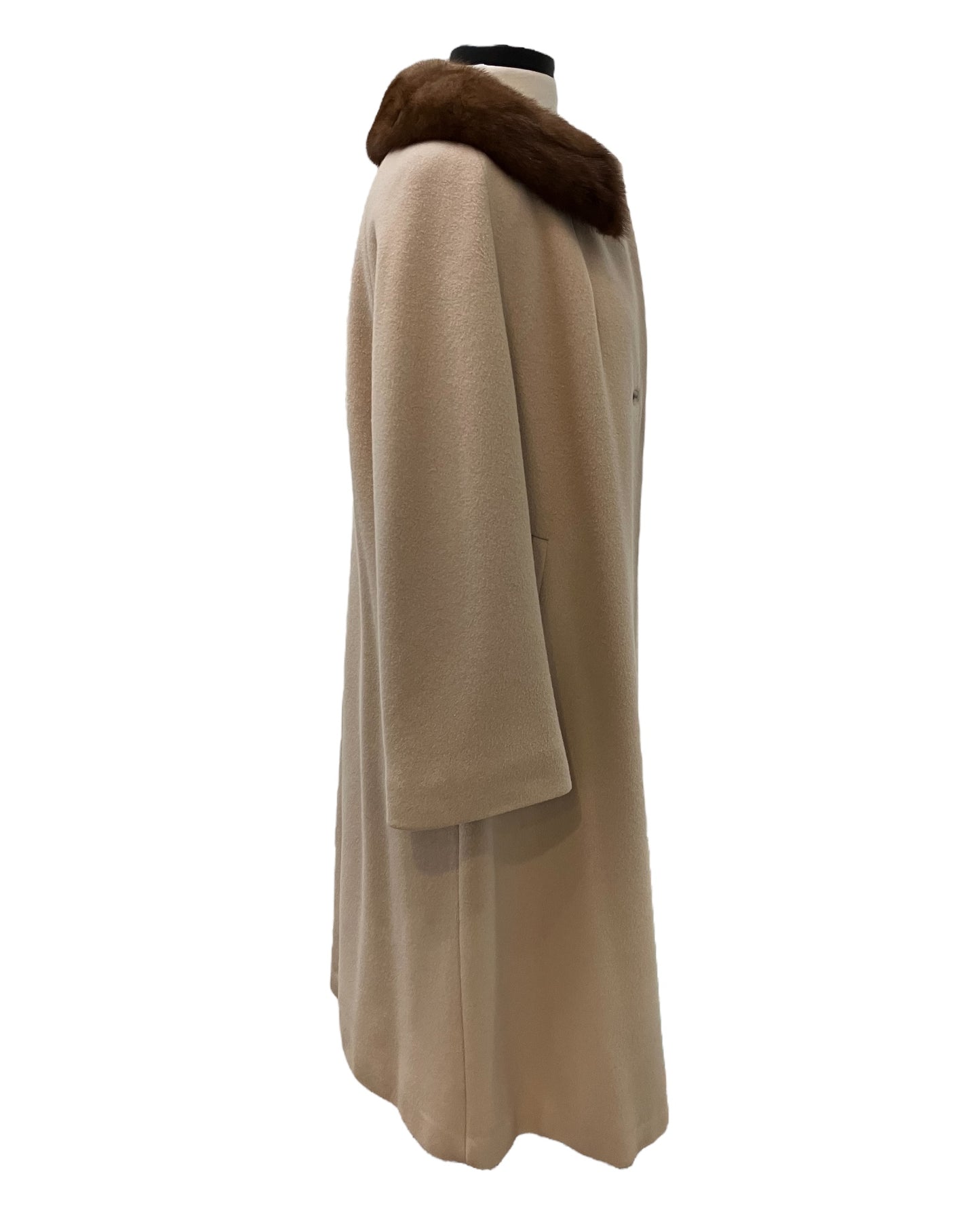 100% Cashmere Tan Color Coat With Fur Collar (1960s)