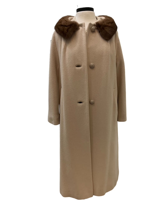 100% Cashmere Tan Color Coat With Fur Collar (1960s)