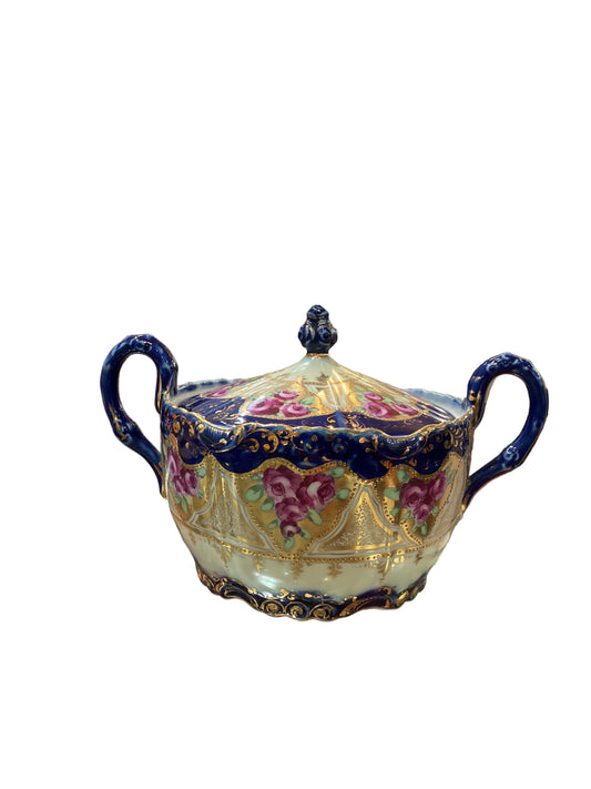 Vintage Hand Painted Cracker/Biscuit Dish with lid