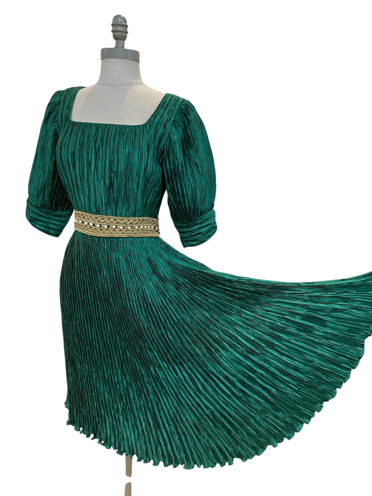 Vintage Designer Mary McFadden Couture 1980s Puffed Sleeves Dark Green Crimped Silk Cocktail Dress with Gold Belt Detail Princess Diana Style