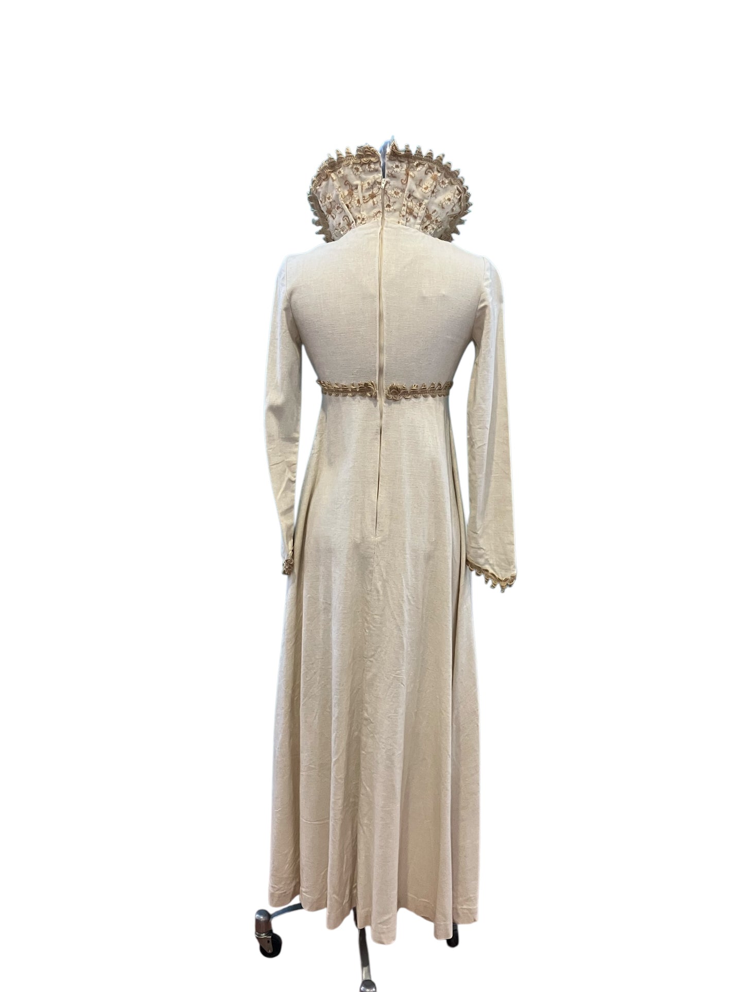 Very Rare Gunne Sax Two Hearts Label Muslin Edwardian Style Dress with High Collar Late 1960s/Early 1970s