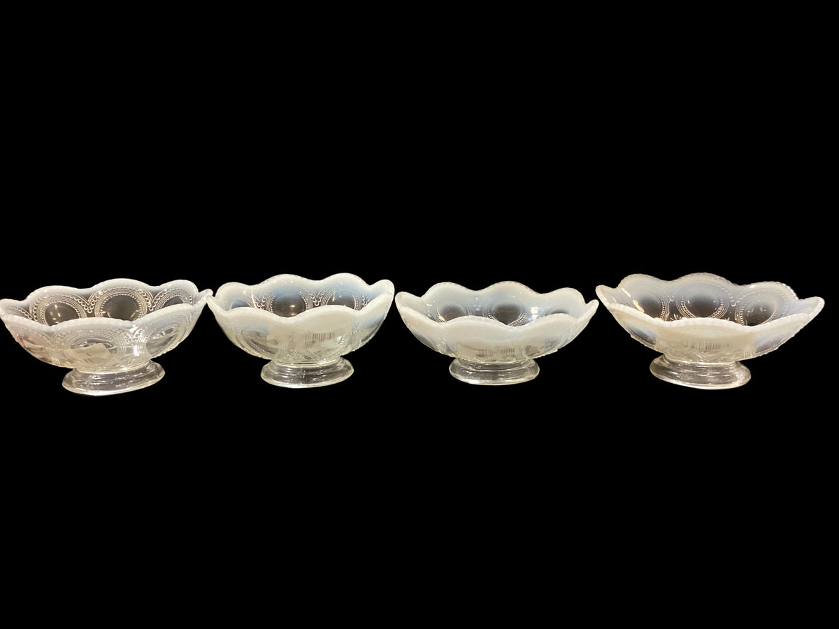 Rare Vintage White Opalescent Clear Ombré Bowl Set of 5 (Includes 1pc Large and 4pc Small Berry Bowls)
