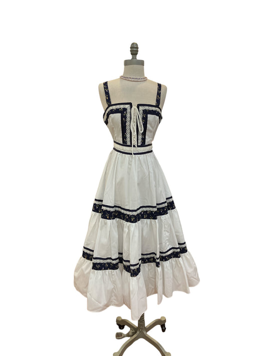 Vintage New W/O Tags Gunne Sax by Jessica White Cotton Navy Blue Floral Calico Corset Lace Up Midi Sundress