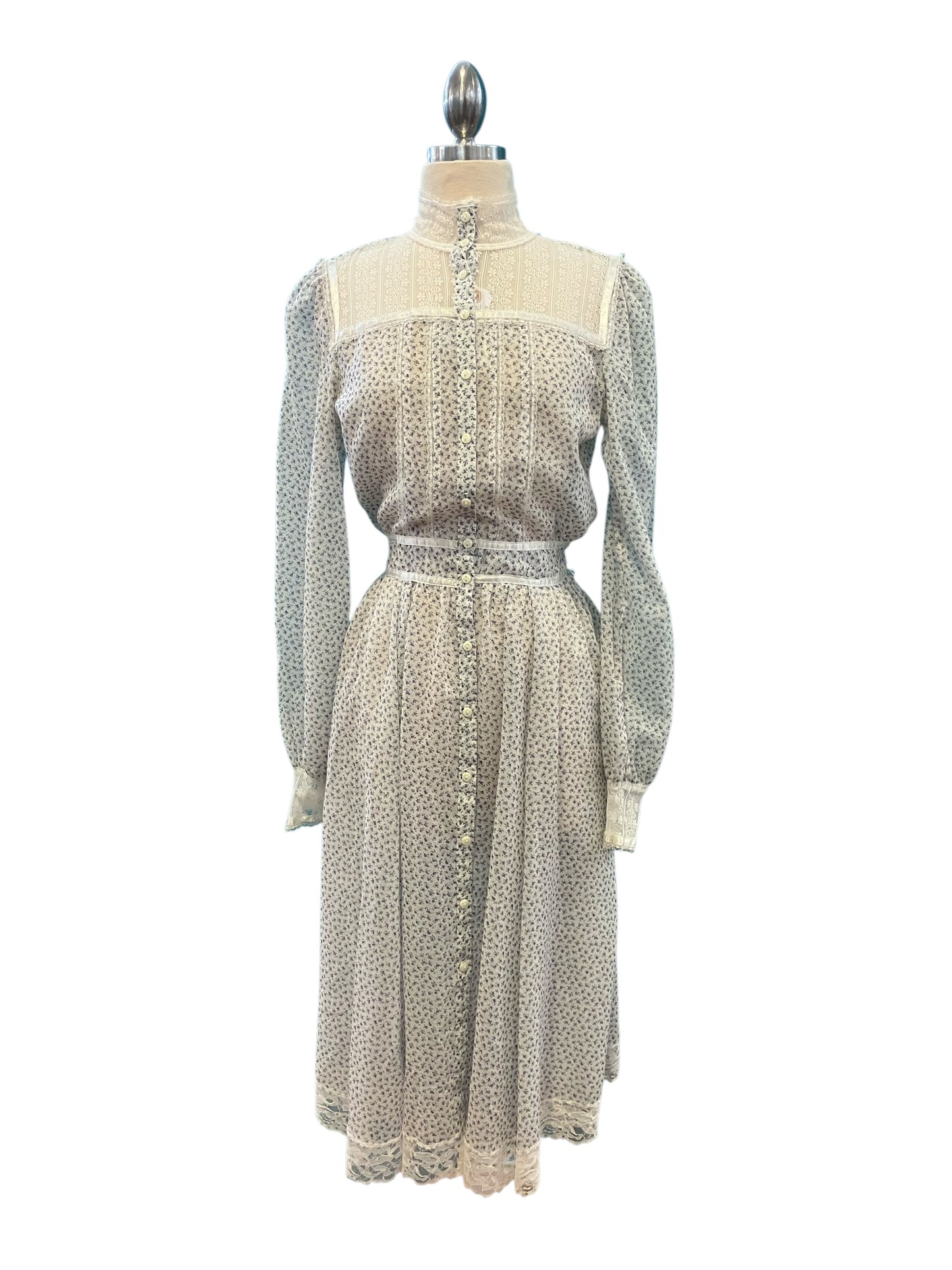 Vintage Gunne Sax Size 11 White and Purple Floral Cotton Voile Midi Pr –  Amorin Vintage
