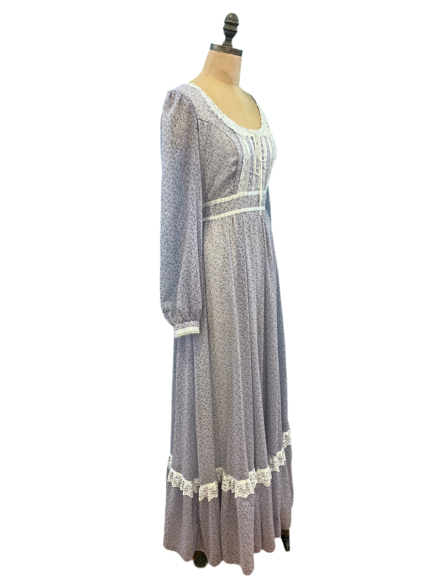 Vintage 1970’s Floral Purple Gunne Sax Dress
