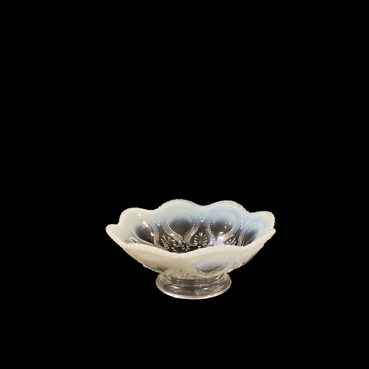 Rare Vintage White Opalescent Clear Ombré Bowl Set of 5 (Includes 1pc Large and 4pc Small Berry Bowls)