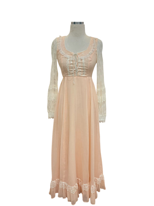 Vintage Gunne Sax Pale Pink Cotton Voile Lace Up Prairie Dress with Scoop Neck and Lace Sleeves