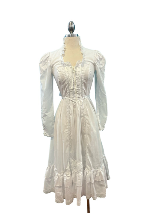 Vintage Pure White Gunne Sax Cotton Dress with Queen Anne Collar Size 7