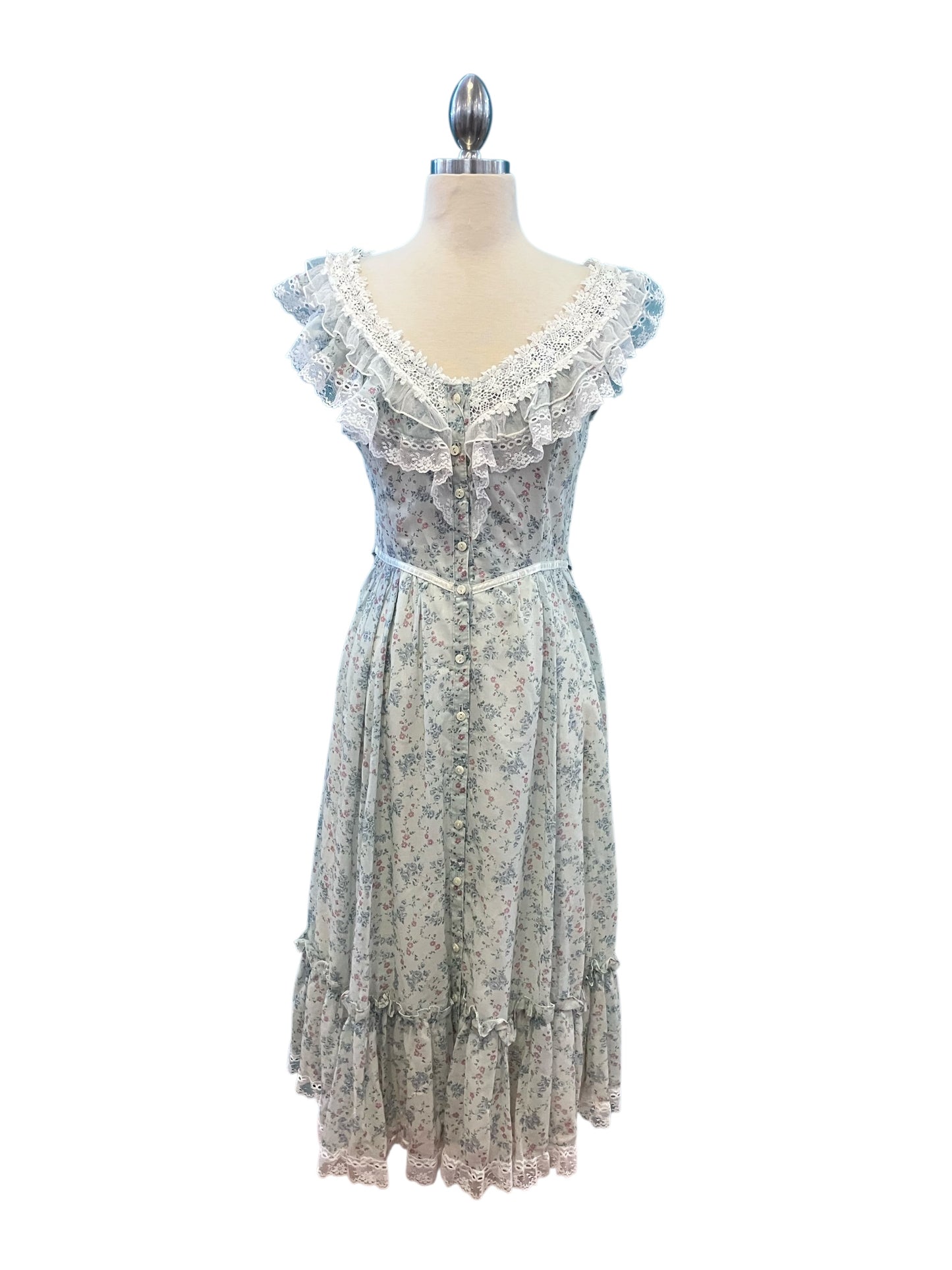 Vintage Gunne Sax Light Green V Neck Sundress with Layered Ruffle Lace Collar Button Up Closure