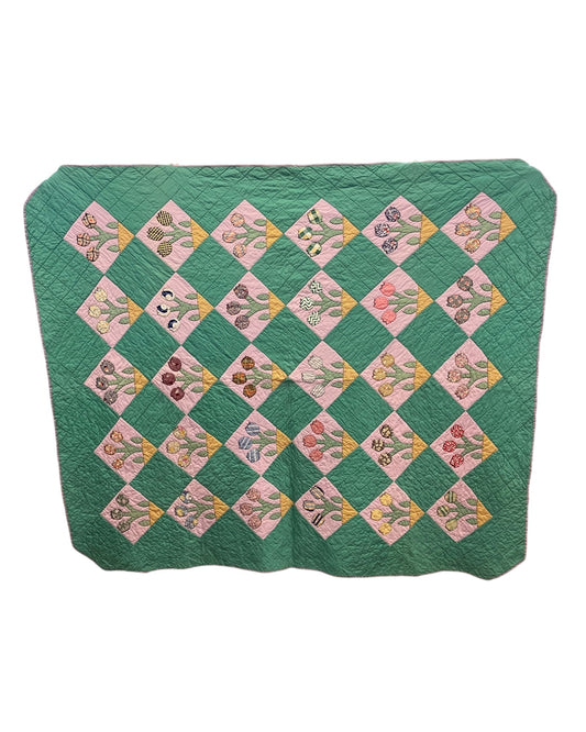 Vintage Handmade Tulip Quilt