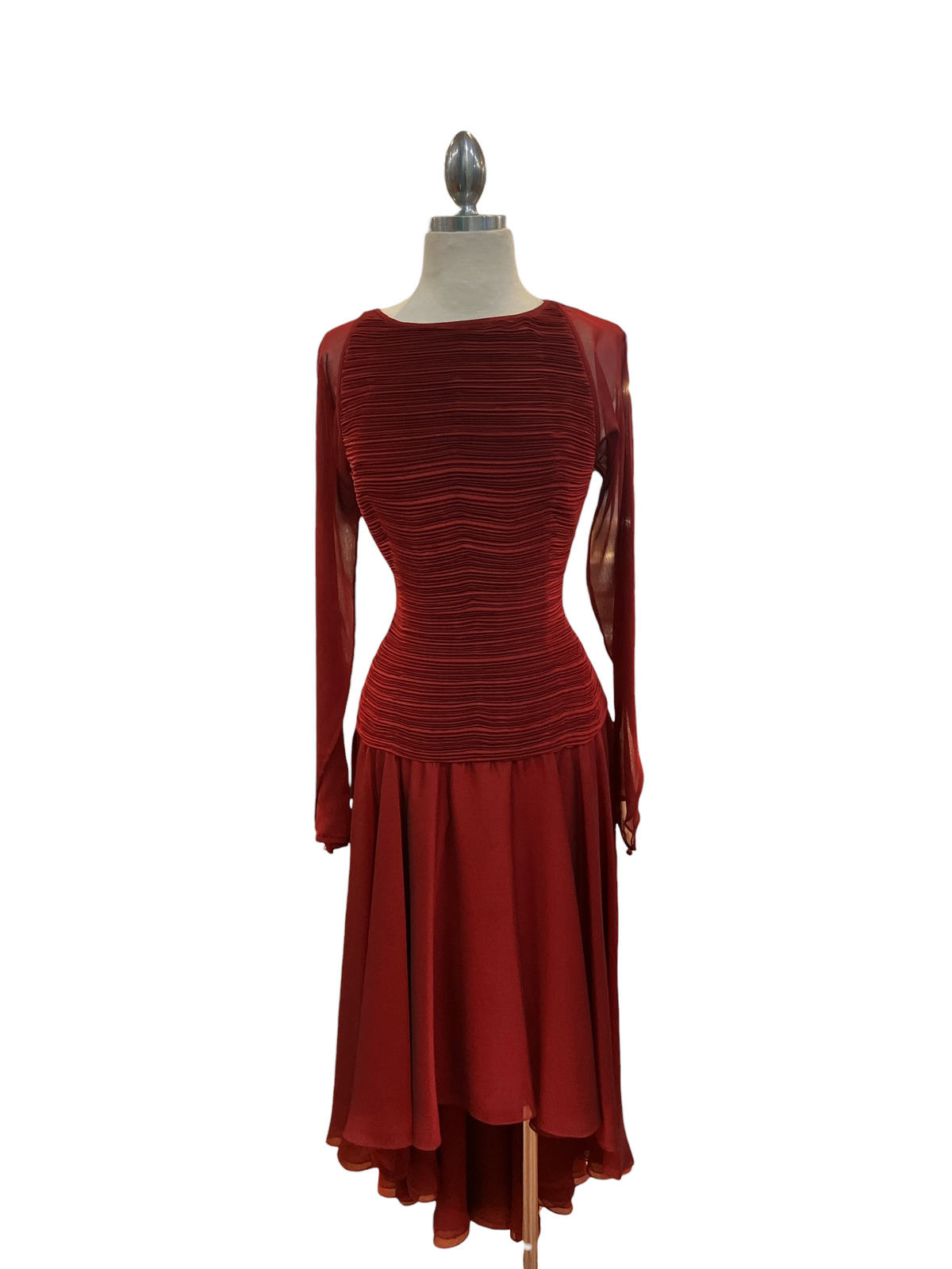 Amorin Vintage deep red long-sleeve evening dress with a pleated bodice and flowing high-low chiffon skirt on mannequin